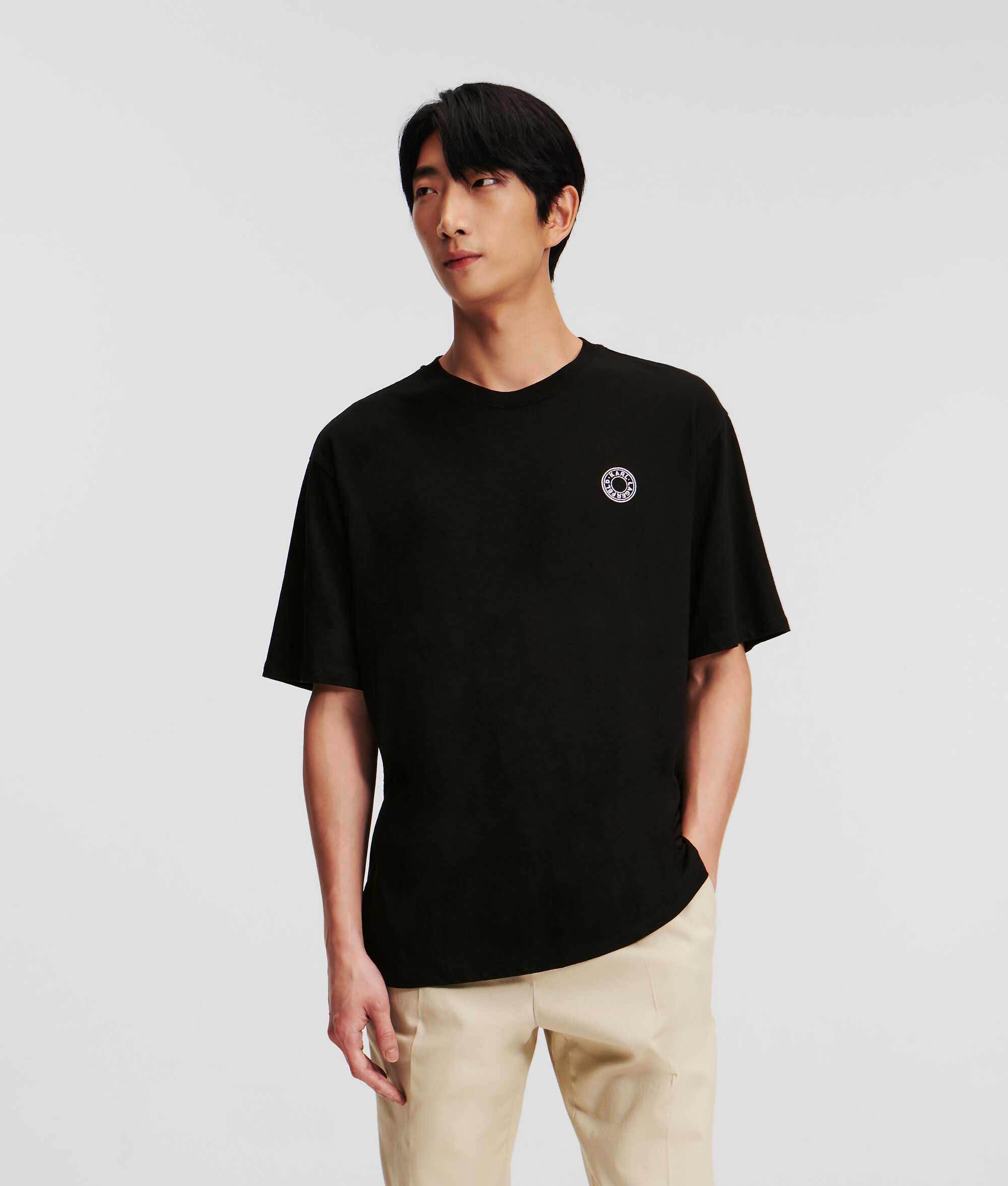 (image for) Exquisite Workmanship Small Circle Logo T-shirt